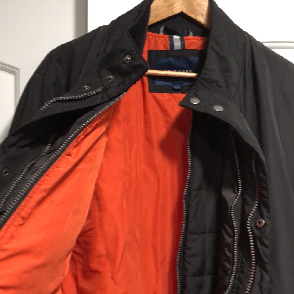 Like new! - COLE HAAN - 2 Jackets in one! - Puffer & Weather Proof Outer Coat - Picture 3 of 13